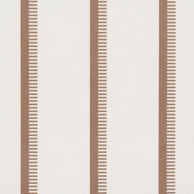 Traditional Schumacher Tyla Stripe Wallcovering In Umber For Sale - Image 3 of 6
