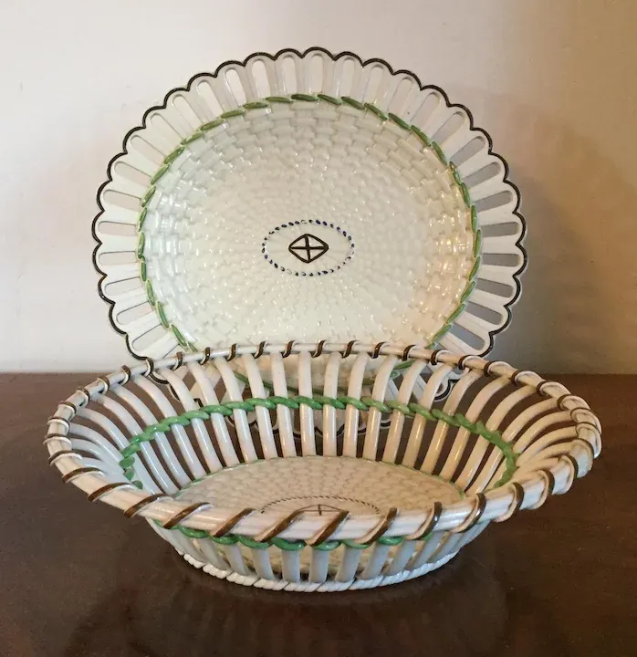 1800-1820 English Regency Wedgwood Creamware Chestnut Basket Bowl