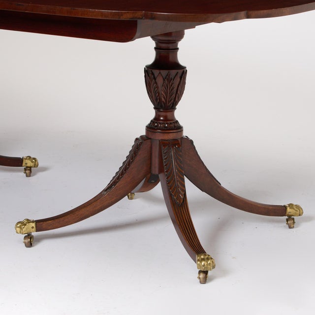English George III Style Mahogany Double Pedestal Extending Dining Table For Sale In New York - Image 6 of 10