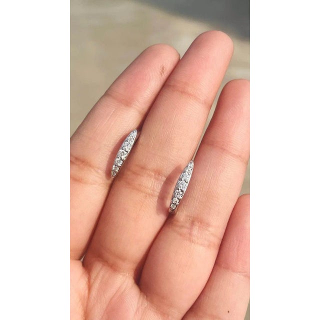 Modern 18k White Gold Natural Round Diamond Hoop Earrings for Women- 2 Pieces For Sale - Image 3 of 14
