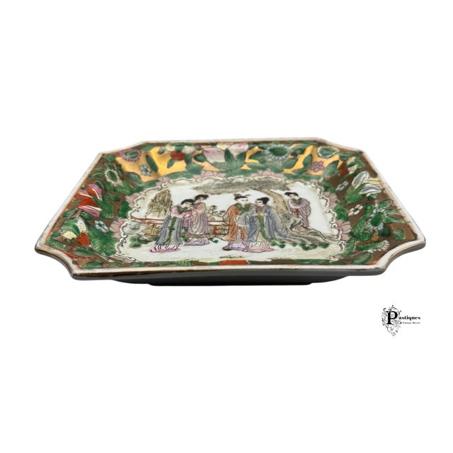Vintage Qing Period Famille Rose Medallion Square Decorative Plate For Sale In Greensboro - Image 6 of 8