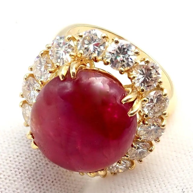 1960s Van Cleef & Arpels Large Cabochon Burmese No Heat Ruby Diamond Gold Ring Gia, Size 6 For Sale In Philadelphia - Image 6 of 15