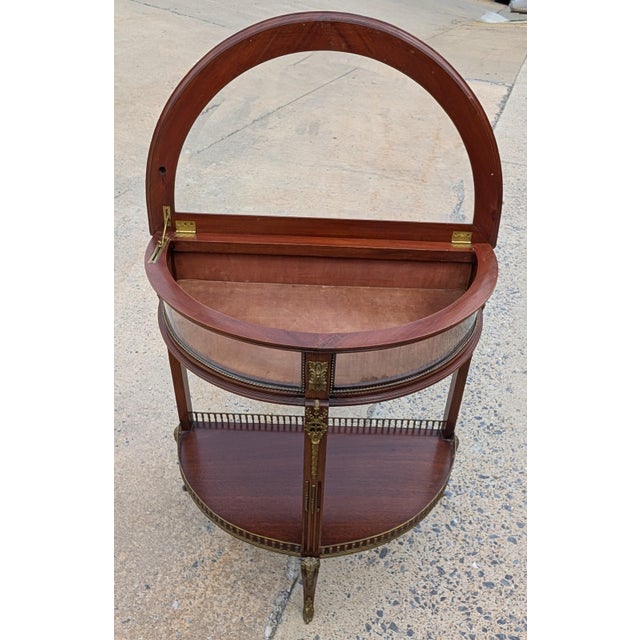 Authentic Late 19th-Century French Demilune Curio Cabinet in Mahogany With Ormolu Mounts, C. 1890 For Sale In Washington DC - Image 6 of 17