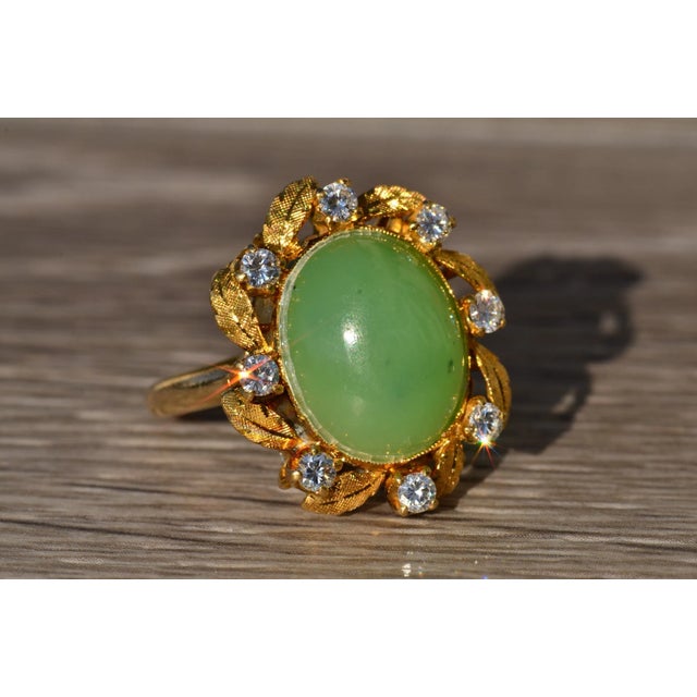 The Molanary: Ladies Vintage Serpentine and Diamond Cocktail Ring in Yellow Gold For Sale In Philadelphia - Image 6 of 10