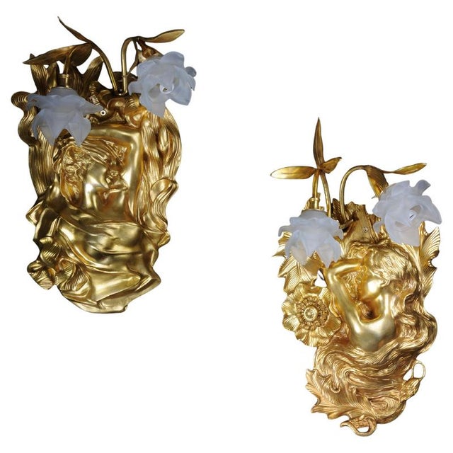 Pair (2) magnificent French Art Nouveau wall sconces, Paris Bronze wall sconces in classic French Art Nouveau. Very high-...