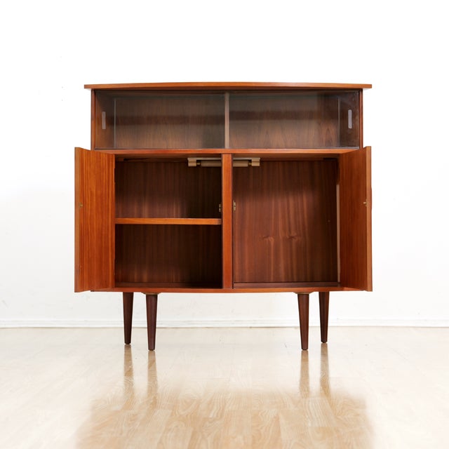 1960s Mid Century Danish Teak Curved Corner Bar Drinks Cabinet For Sale - Image 5 of 12