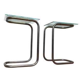 Bauhaus Tubular Steel Chrome Side Tables with Glass, 1930s, Set of 2 For Sale