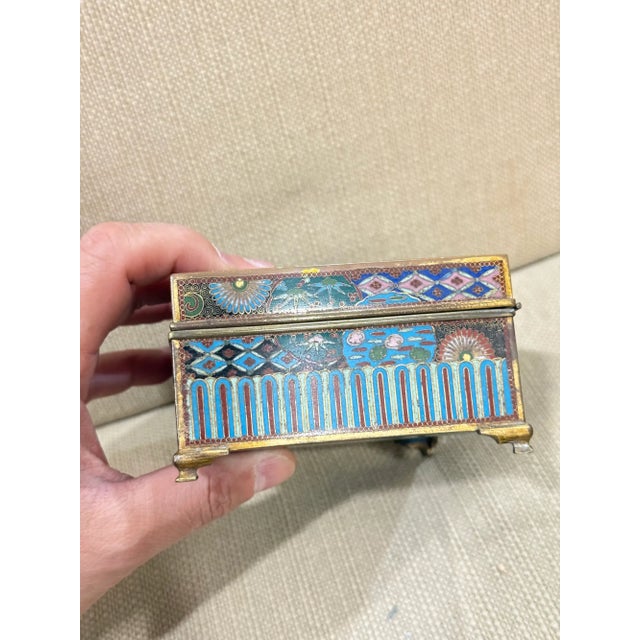 Japanese Cloisonne Dragon Trinket Box Attributed to Inaba, Meiji, circa 1895 Description An exceptional Japanese cloisonne...