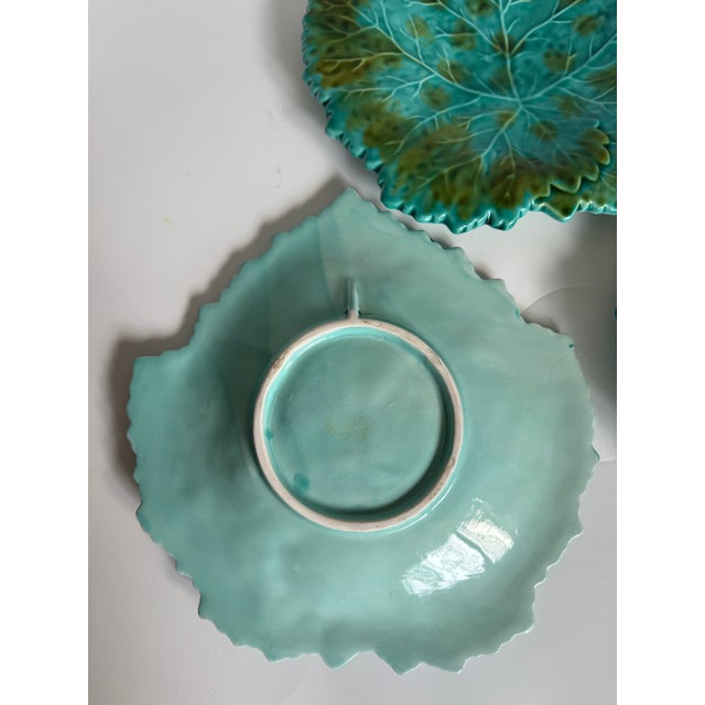 Vintage Portuguese Majolica Leaf Plates – Set of 6 Turquoise & Green Glazed For Sale In Los Angeles - Image 6 of 12