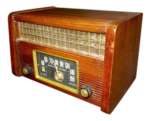 1946 General Electric Wood Table Radio