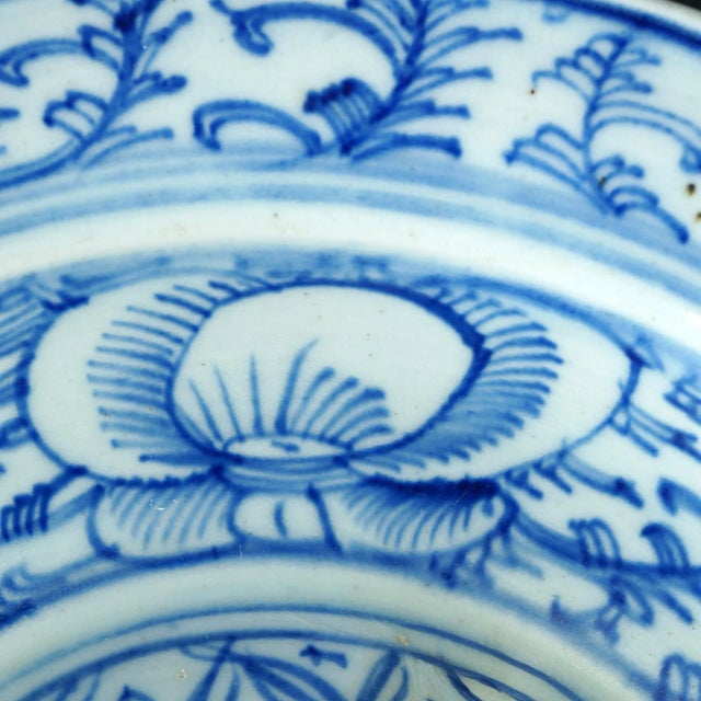 Chinese Late 19th Century Chinese Qing Peony Scroll Basin For Sale - Image 3 of 9