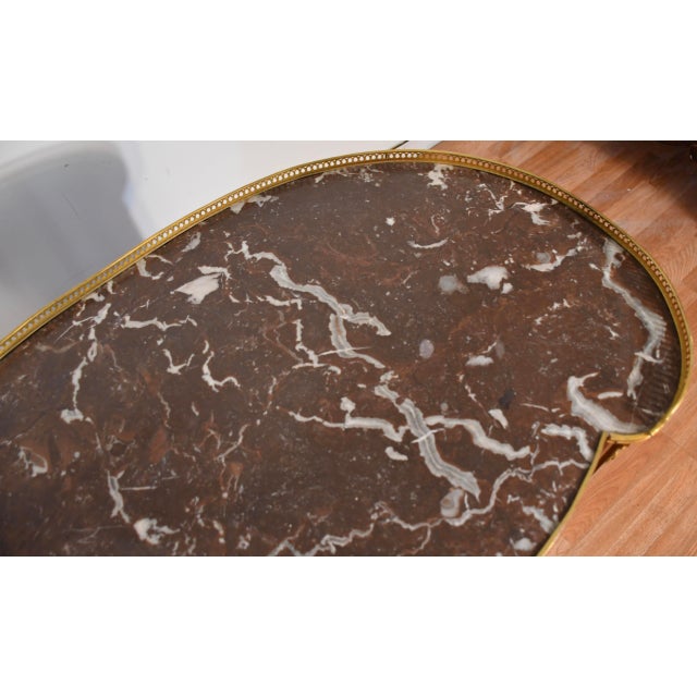 1900s Antique French Louis XV Walnut Satinwood Inlay & Marble Top Commode For Sale - Image 13 of 13