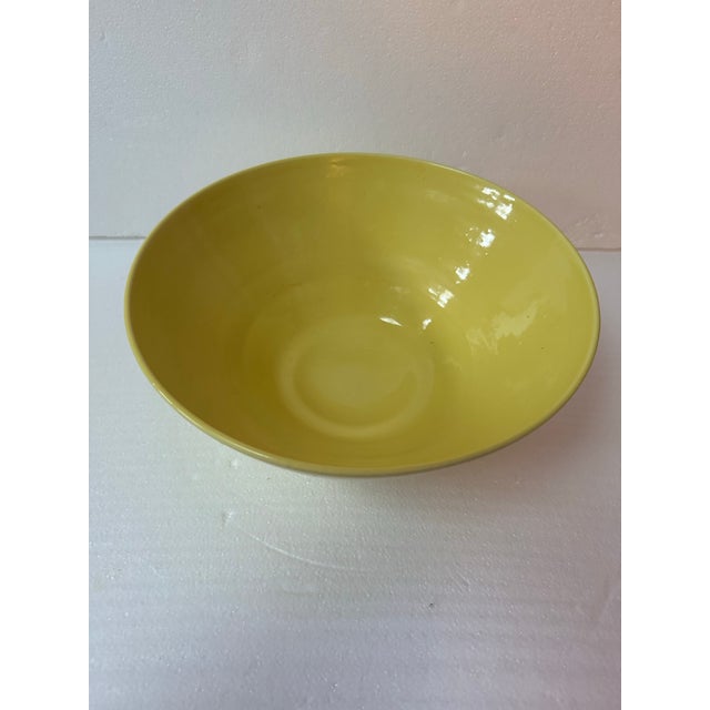 1980s 1983 Signed Yellow Ceramic Bowl by Steve Stewart For Sale - Image 5 of 7