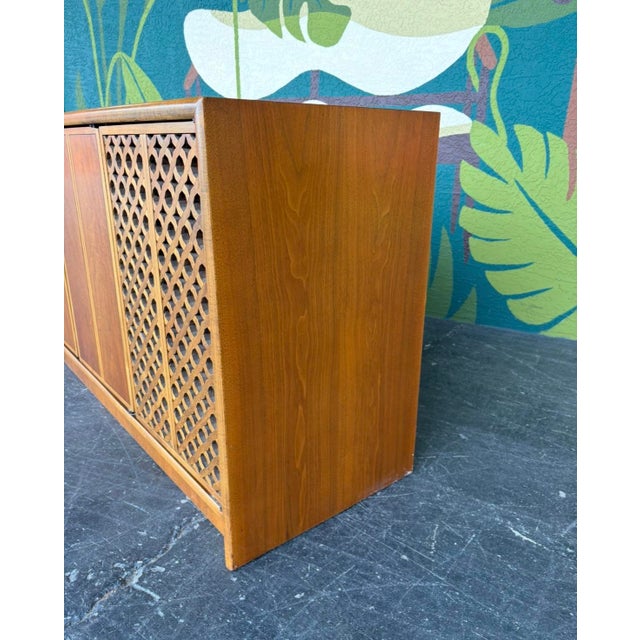 Mid Century Unagusta Del Mundo Sideboard For Sale - Image 10 of 17