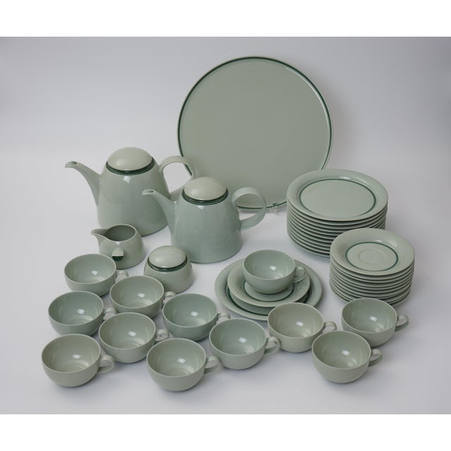 Shape 680 Selecta Decor S-117 in Celadon Green Tea Service by Ernst August Sundermann for Fürstenberg, 1970s, Set of 45 For Sale - Image 6 of 18