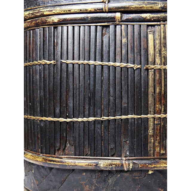 Antique Indonesian Tampung Box in Bamboo and Leaf, 1890s For Sale - Image 11 of 13