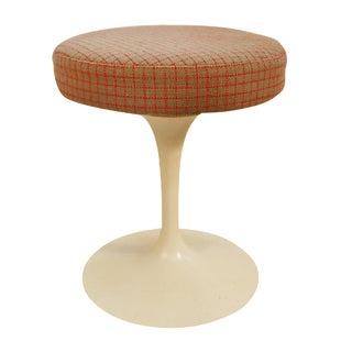 Knoll Eero Saarinen Mid Century Swivel Tulip Stool For Sale