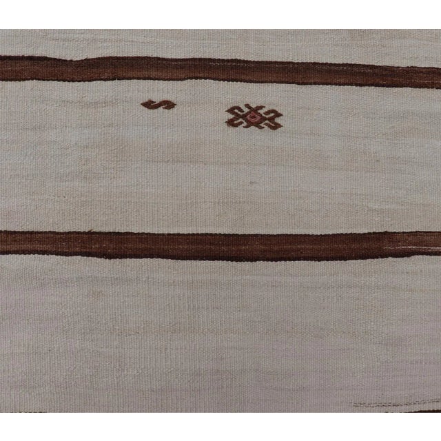 Mid 20th Century Turkish Vintage Flat-Weave in Light Brown and Cream With Stripe Design For Sale - Image 4 of 11