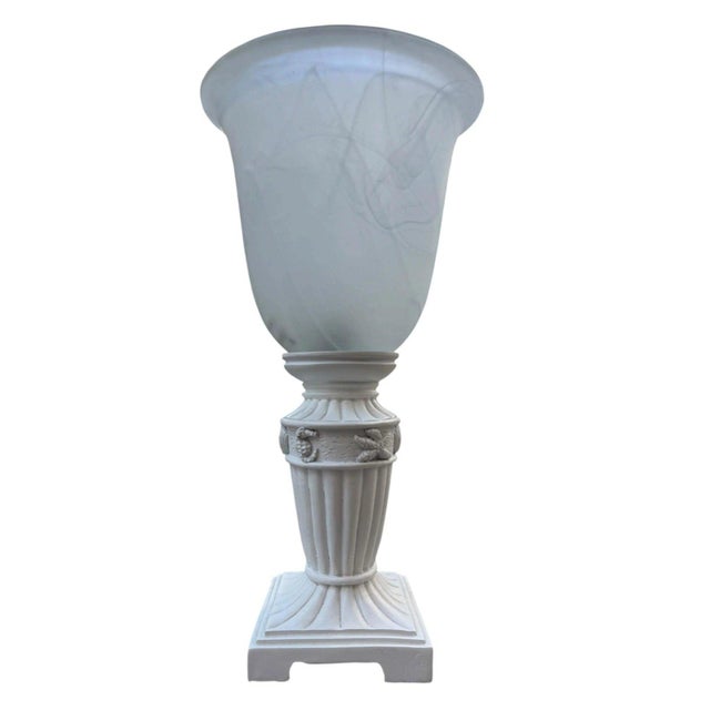 Late 20th Century Vintage Neoclassical Urn Table Lamp With Shell & Starfish Motif, Cream Ivory For Sale - Image 5 of 7