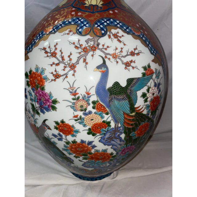 1950s Japanese Imari Bulbous Arita Porcelain Floor Vase For Sale - Image 4 of 8
