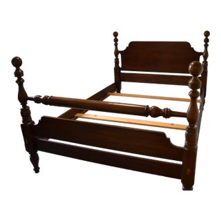 1970s Henkel Harris Solid Mahogany Cannonball Style Full Bed For Sale