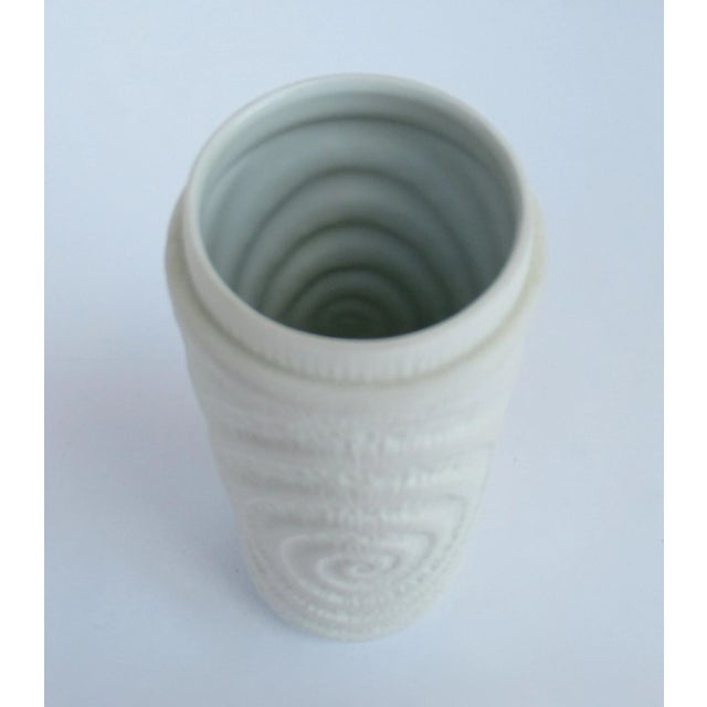 C.1960's-70's West German Royal Kpm Porzellan White Bisque "Infinity Swirl" Raised Relief Design Vase For Sale In West Palm - Image 6 of 13