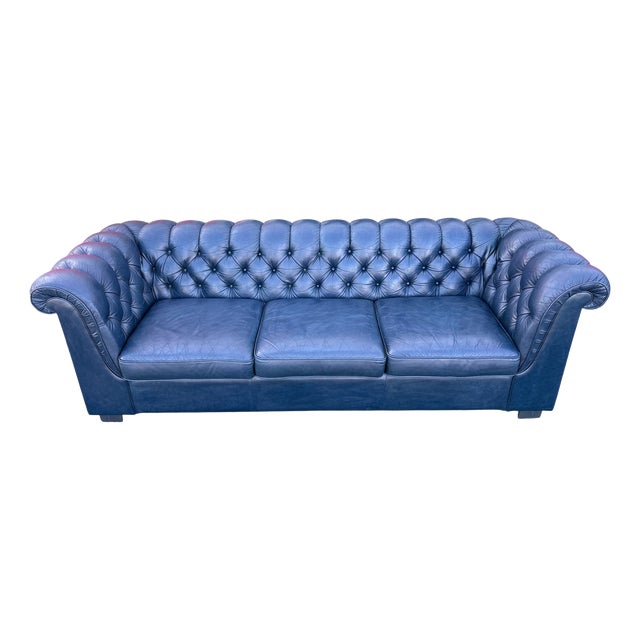 Chesterfield 3-Seater Sofa in Blue Leather For Sale