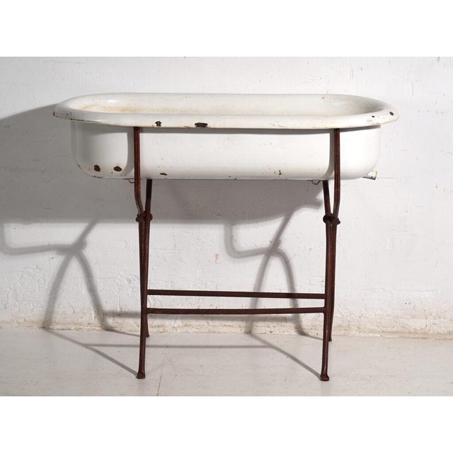 Bathtub in Enamelled Iron Central Europe, 1950 For Sale - Image 6 of 13