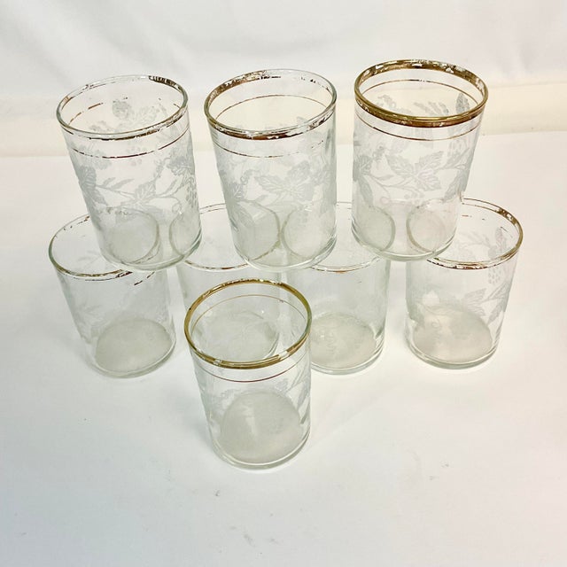 1950s Vintage Mid-Century Juice Pitcher and Glasseware Set - Set of 9 For Sale - Image 6 of 12