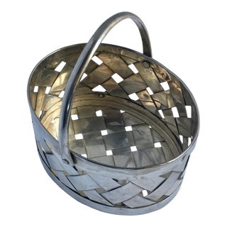 1990s Small Oval Shaped Silver Basket With a Hinged Handle - For Sale