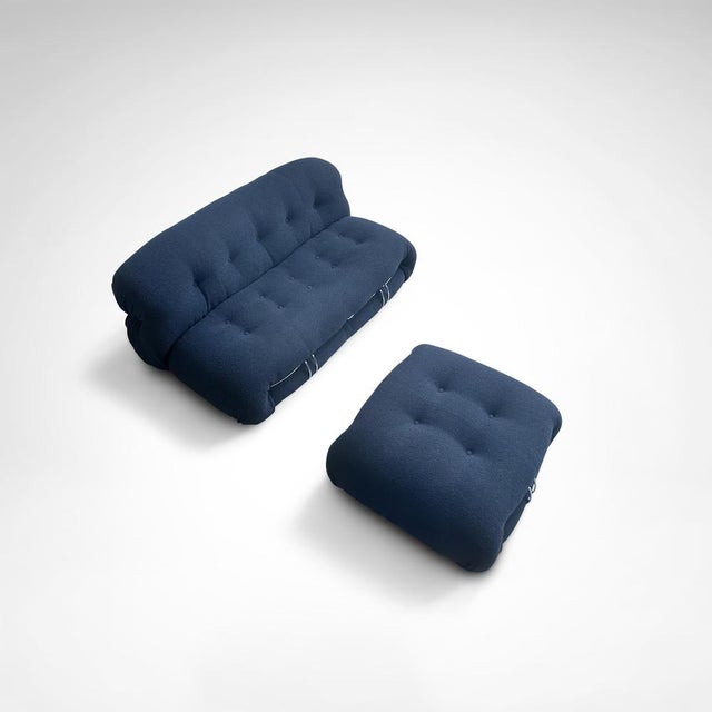 Textile Soriana 2-Seater Sofa and Ottoman by Tobia and Afra Scarpa for Cassina, 2010s, Set of 2 For Sale - Image 7 of 11