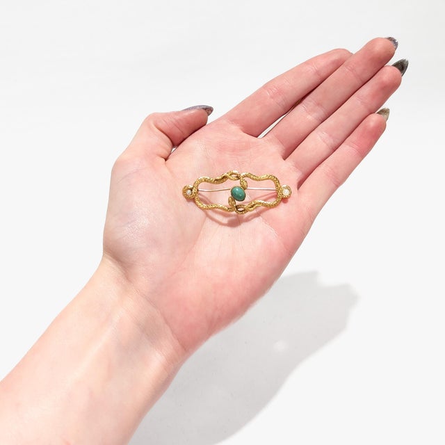 Victorian Antique Victorian 14k Gold, Turquoise, & Seed Pearl Intertwined Snakes Brooch For Sale - Image 3 of 12