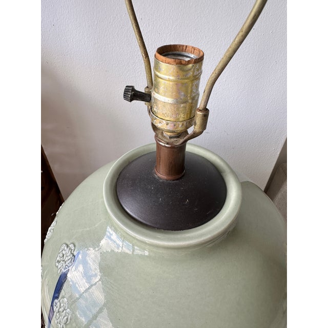 Ceramic Vintage 23" Celadon Green Ceramic Floral Ginger Jar Table Lamp Chinoiserie For Sale - Image 7 of 12