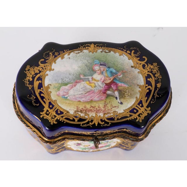 Antique French Cobalt Blue Porcelain Jewellery Casket from Sevres, 19th Century For Sale - Image 3 of 16