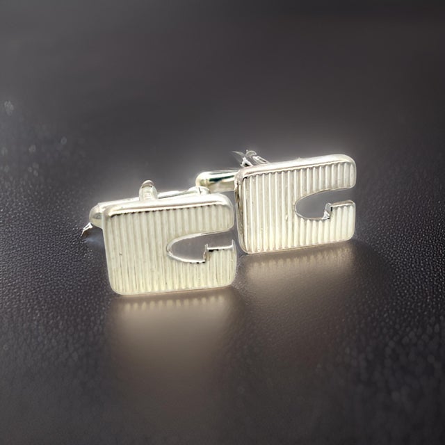 1990s 1990s Pair of Gucci Estate Mens Cufflinks Sterling Silver For Sale - Image 5 of 9
