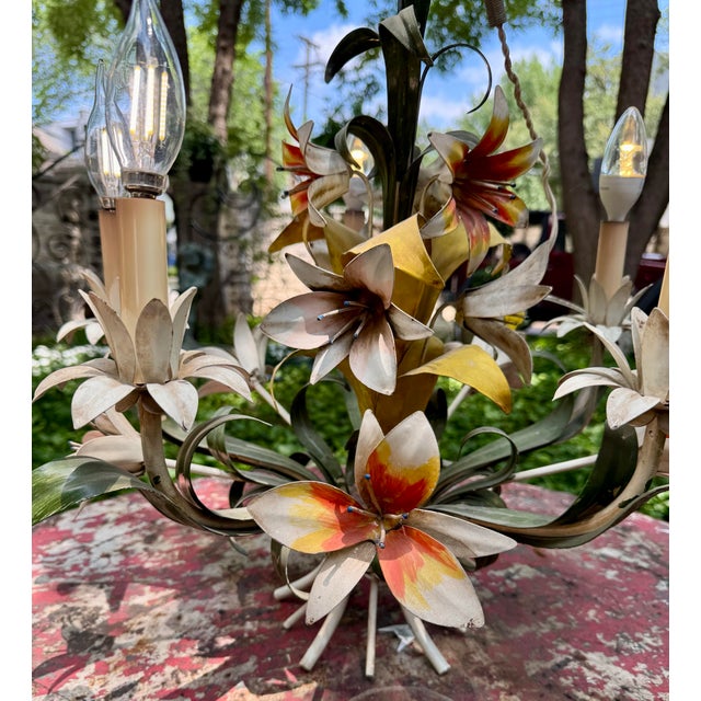 Mid-Century Modern Vintage 1960’s Italian Hand Painted Polychrome 5 Arm Metal Tole Chandelier With Lilies For Sale - Image 3 of 12