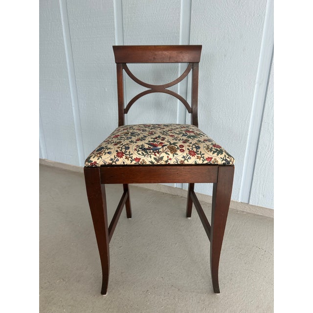 Traditional 19th Century Child’s Mahogany Federal Chair-Smaller Size Regency Style Side Chair For Sale - Image 3 of 11