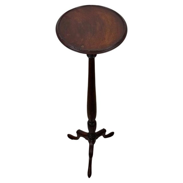 A graceful and elegant 19th-century Georgian style torchère plant stand, combining refined proportions, traditional...