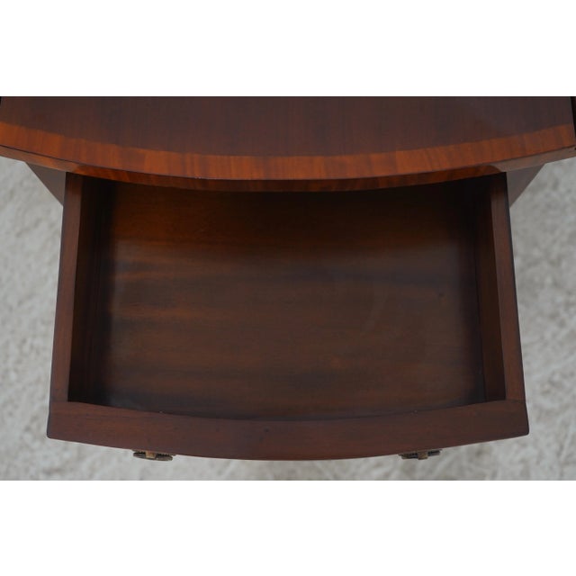 Pair Banded Mahogany Dropleaf Pembroke Lamp Tables For Sale - Image 4 of 18