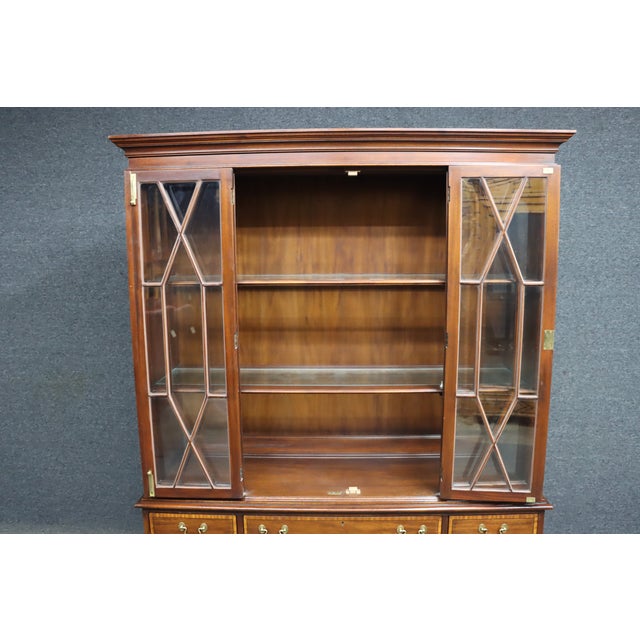 Henkel Harris Mahogany Breakfront China Cabinet For Sale In Philadelphia - Image 6 of 12