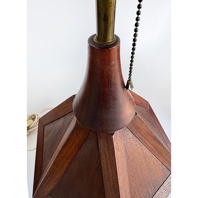 Arturo Pani Mid 20th Century Mid-Century Modern Wooden Modernist Table Lamps, Pair For Sale - Image 4 of 10