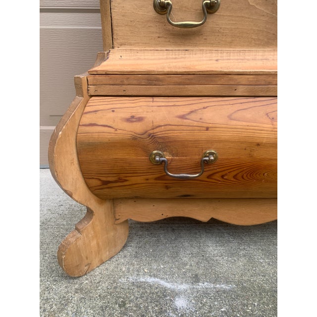 Brown Antique Scandinavian Pine Bombay Chest With Sculptural Silhouette For Sale - Image 8 of 14