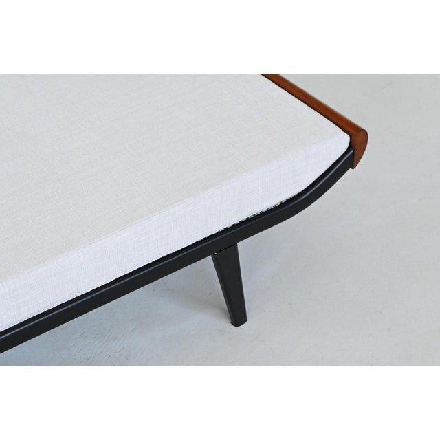 Metal Dutch Cleopatra Daybed in White Fabric by Dick Cordemeijer for Auping, 1954 For Sale - Image 7 of 18