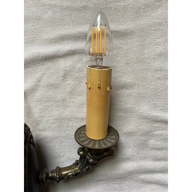 Brass 1920s Colonial Revival Style Sconce For Sale - Image 8 of 12