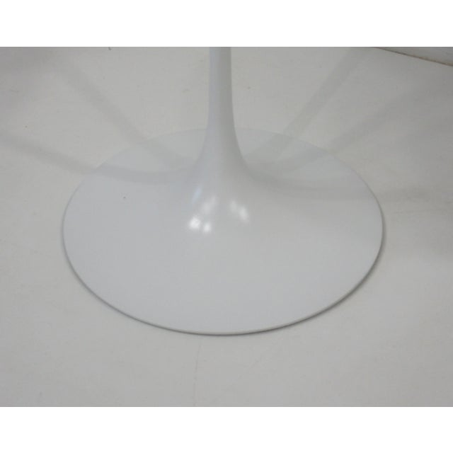 Early Eero Saarinen Tulip Side Table for Knoll For Sale In Cincinnati - Image 6 of 10