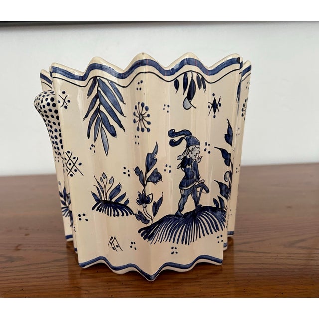 French 1950s French Provence Fluted Cache Pot For Sale - Image 3 of 5