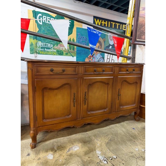 French Provincial French Provincial Louis XV Style Buffet Sideboard For Sale - Image 3 of 10