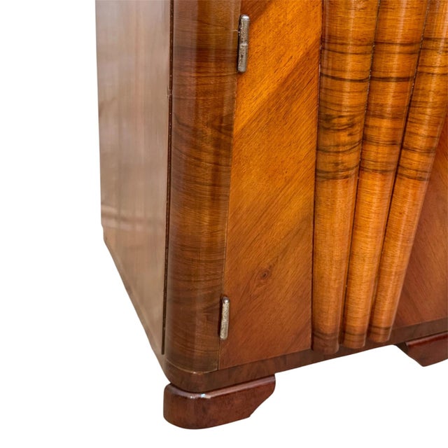 Wood Art Deco Nightstands in Walnut Root Veneer with Conical Columns, 1930s, Set of 2 For Sale - Image 7 of 14