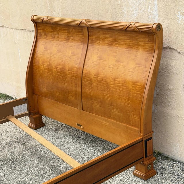 Late 20th Century Thomasville Grand Classics Neoclassical Empire Queen Size Maple Wood Sleigh Bed For Sale - Image 5 of 18