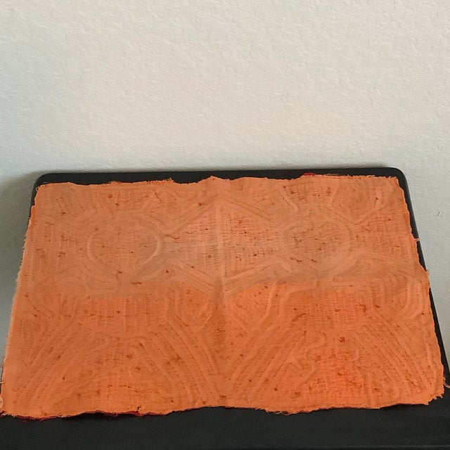 Textile Mola Folk Art Cross Heart Raw Edge Fabric Appliqué Tapestry For Sale - Image 7 of 12